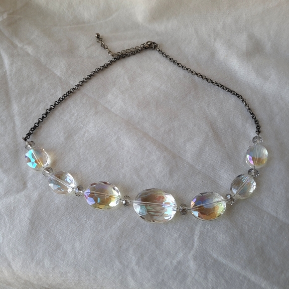 Aura Crystal Necklace - Picture 3 of 10